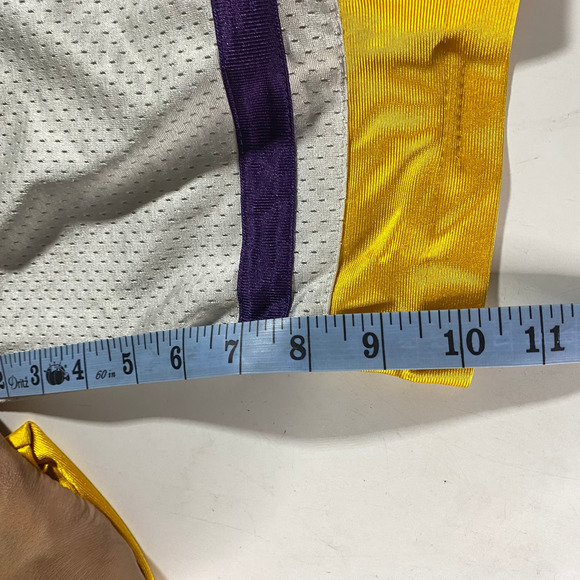 Vintage 90s Colosseum Athletics LA Lakers Basketball Shorts Men's S - Picture 7 of 8